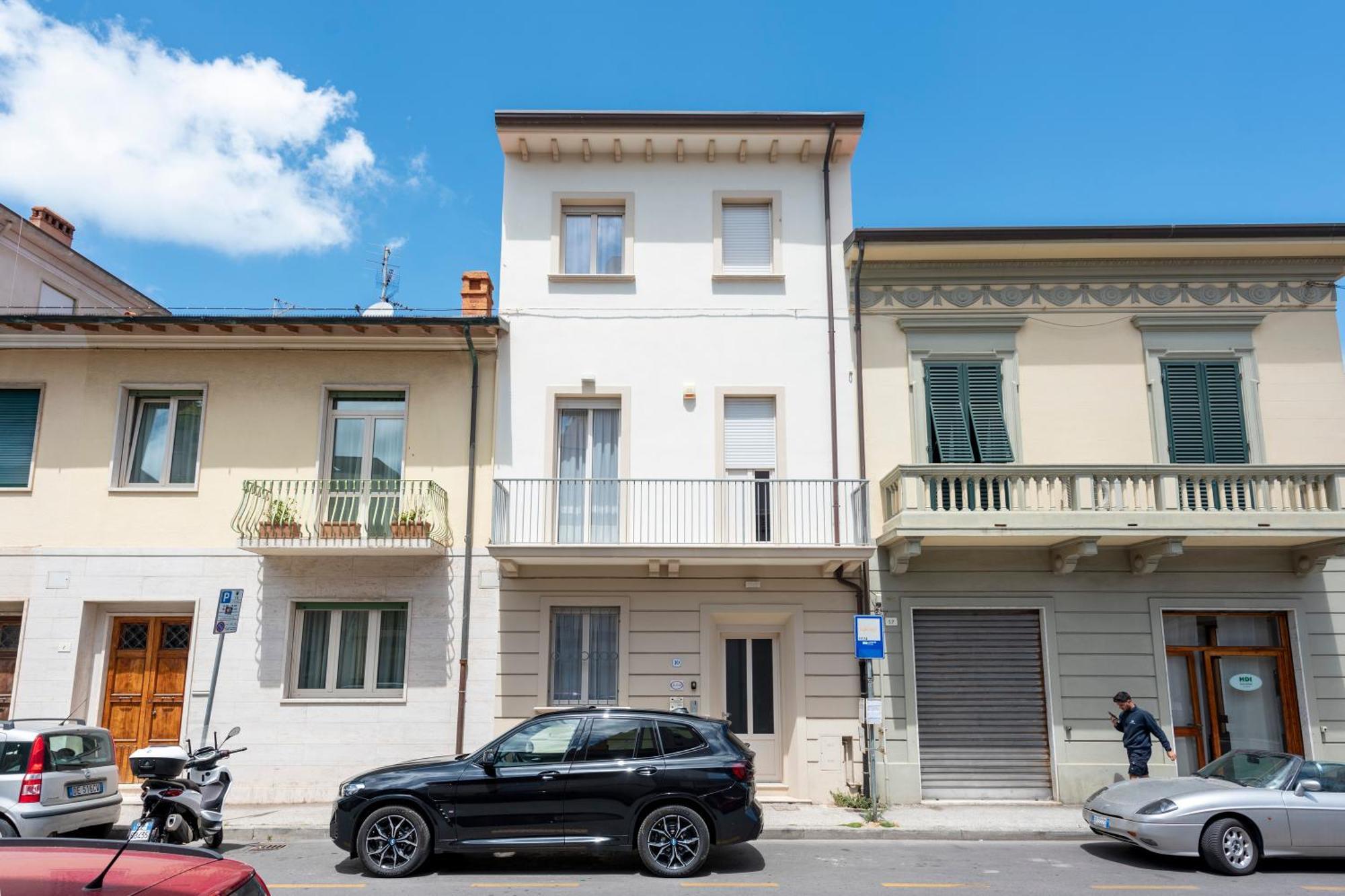 Suite Ondina Viareggio Apartments - Happy Rentals Экстерьер фото