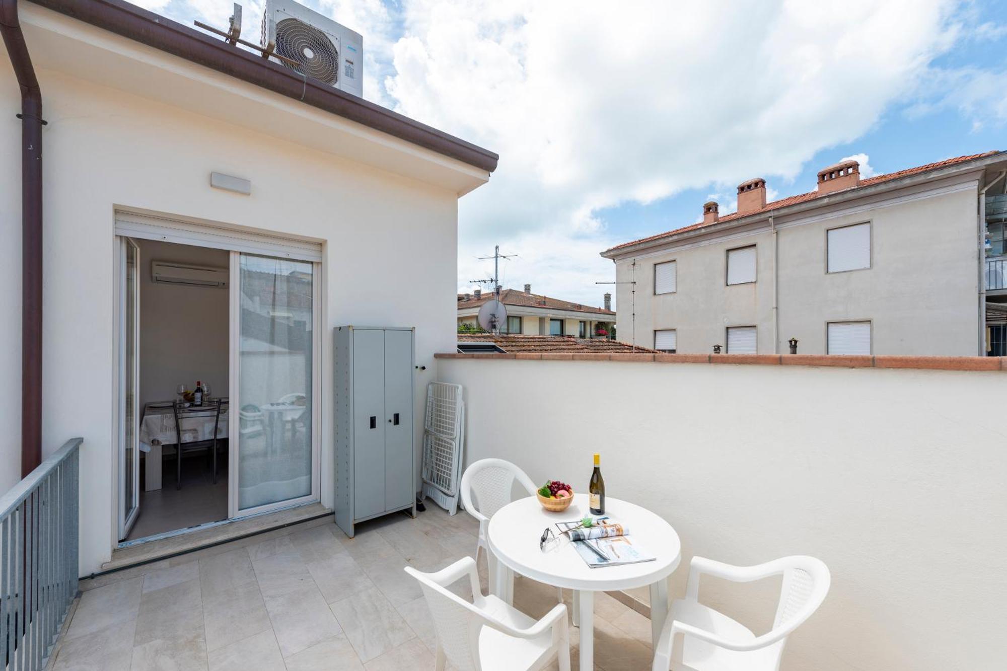 Suite Ondina Viareggio Apartments - Happy Rentals Экстерьер фото